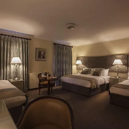 Breffni Arms 3*
