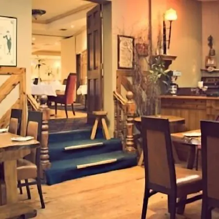 Breffni Arms Szálloda 3*