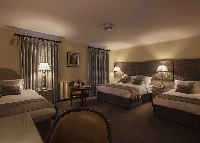 Breffni Arms 3*