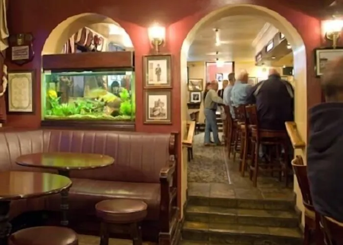 Breffni Arms 3*