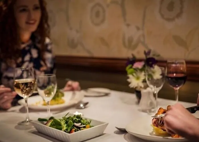 Отель Breffni Arms Arvagh