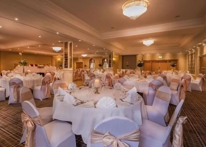 Отель Breffni Arms Arvagh