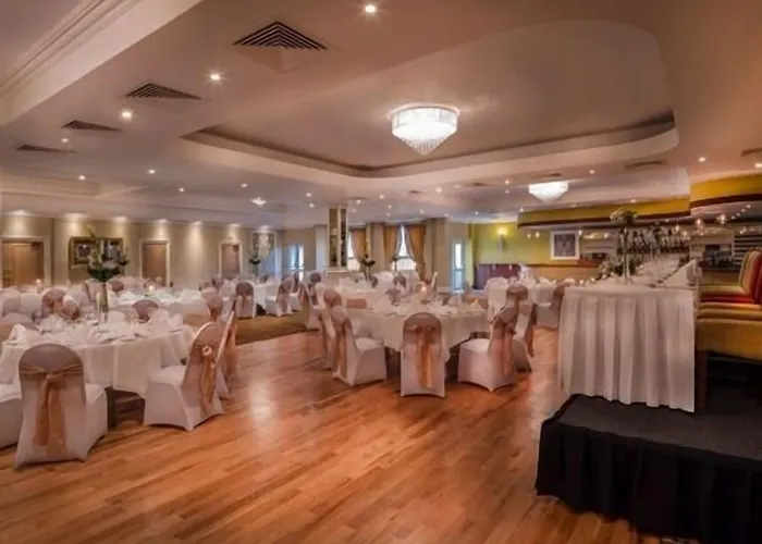 Отель Breffni Arms Arvagh