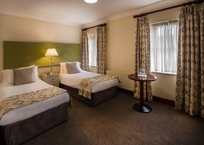 Breffni Arms 3* Arvagh